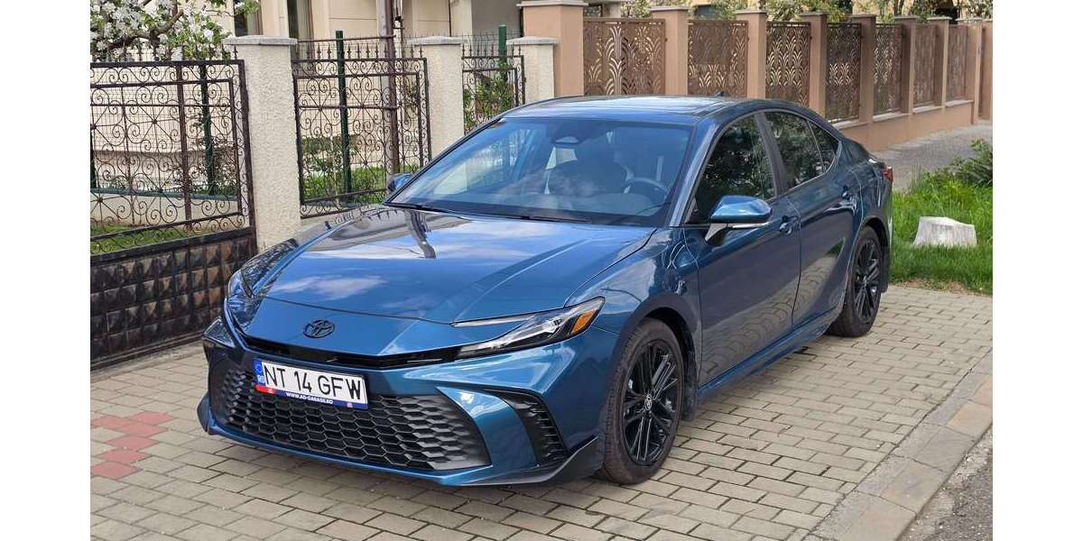 Toyota Camry 3.650 km 35.890 &euro; Hann. Münden, Stadt 34346