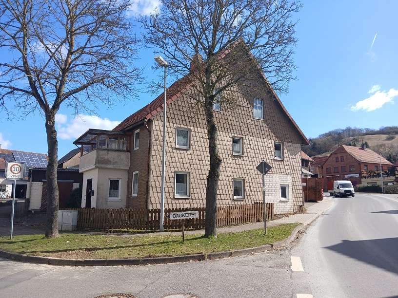 Haus zum Kaufen in Fredelsloh 45.000 € 120 m²