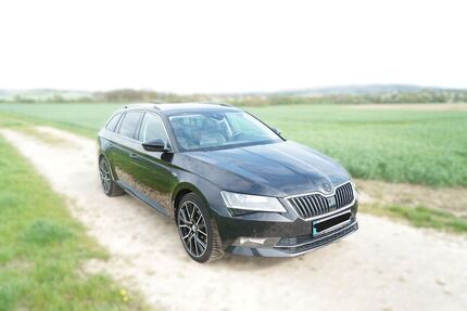 Skoda Superb 151.000 km 18.299 € Neu-Eichenberg 37249
