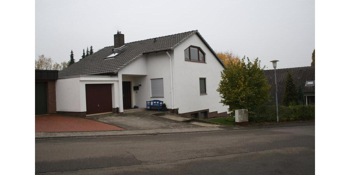 Modernisiertes EFH im Wieterviertel mit Blick über Northeim 8 zimmer