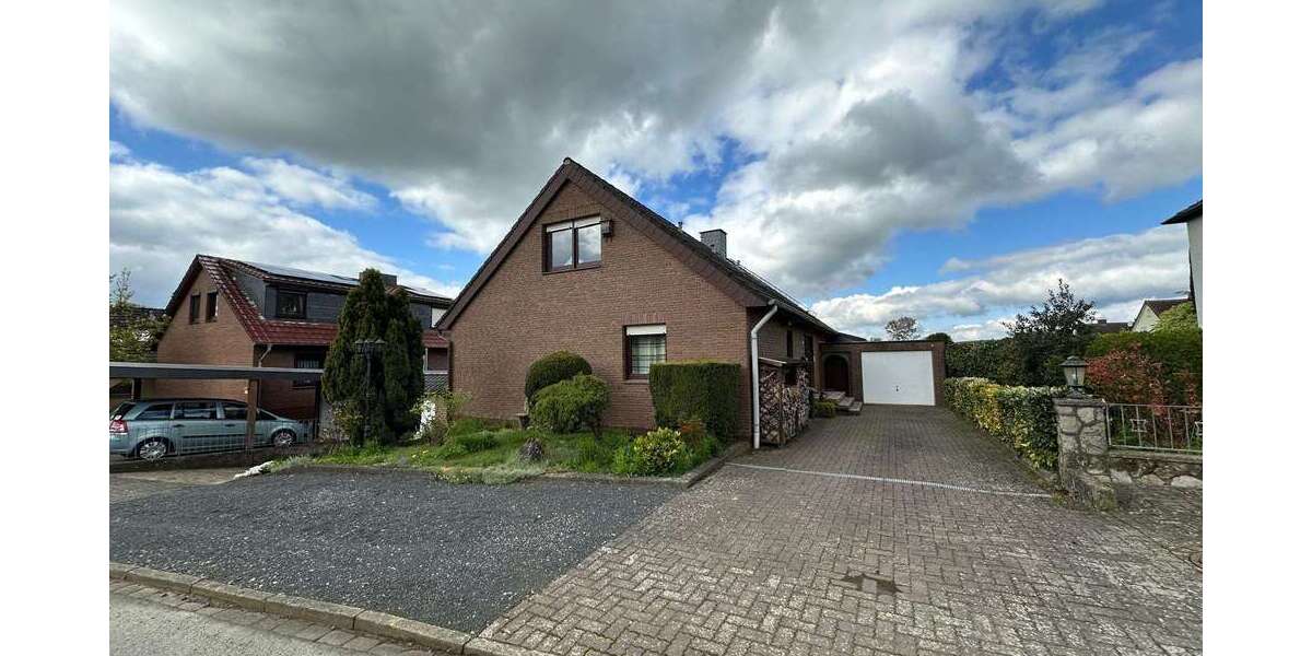 Einfamilienhaus Hardegsen - 8 Zimmer, 202 m&sup2;, 349.000&euro; | Angebot:26451741