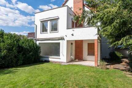 Haus zum Kaufen in Göttingen 780.000 € 262.5 m² 8 zimmer