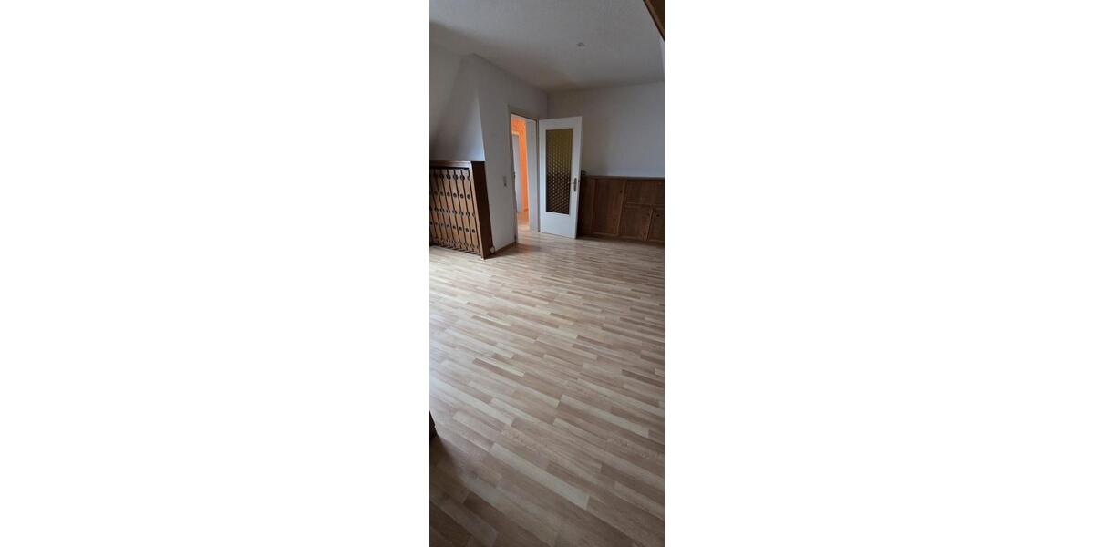 Etagenwohnung Uslar - 5 Zimmer, 750&euro; | Angebot:25791735