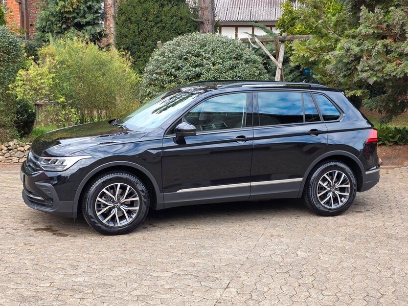 VW Tiguan 3.000 km 28.990 € Gladebeck 37181