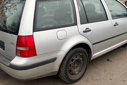 VW Golf 330.000 km 700 &euro; Rosdorf 37124