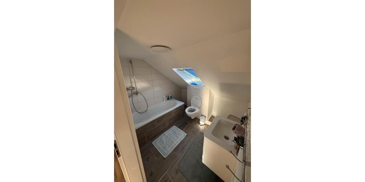 Dachgeschoßwohnung Göttingen Roringen - 3 Zimmer, 75 m&sup2;, 1.000&euro; | Angebot:26355858