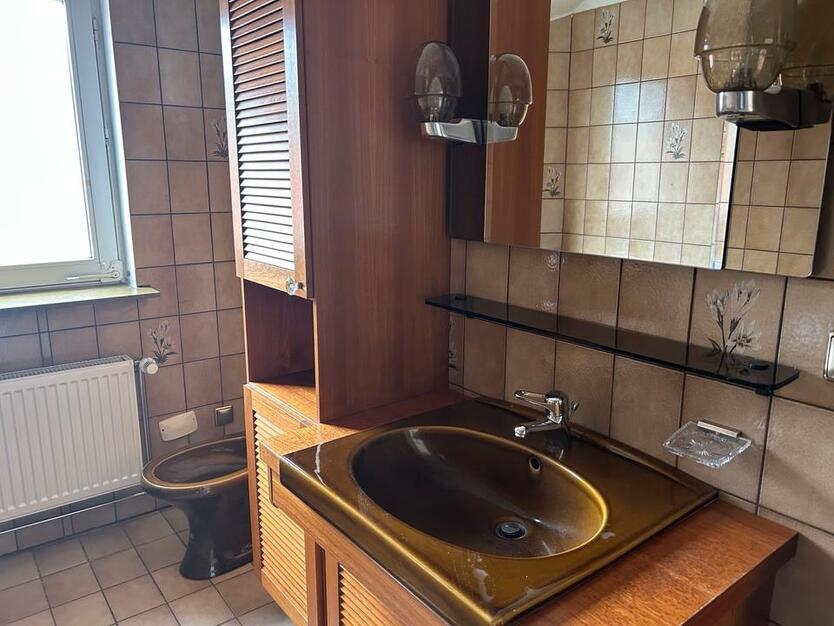 Bezugsfertige Dachgeschoßwohnung ohne Dachschrägen