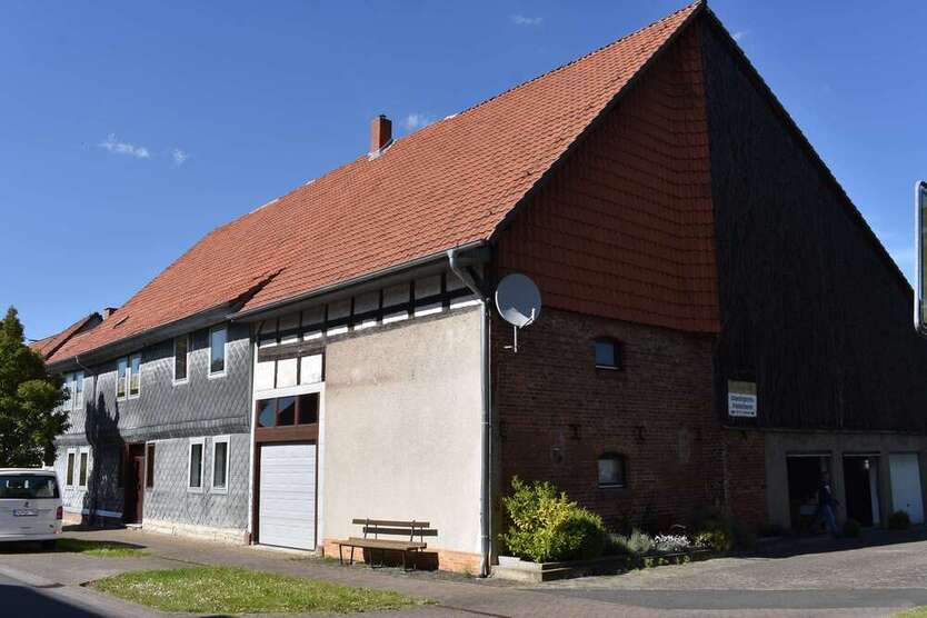 Haus zum Kaufen in Bovenden 529.000 € 295 m²