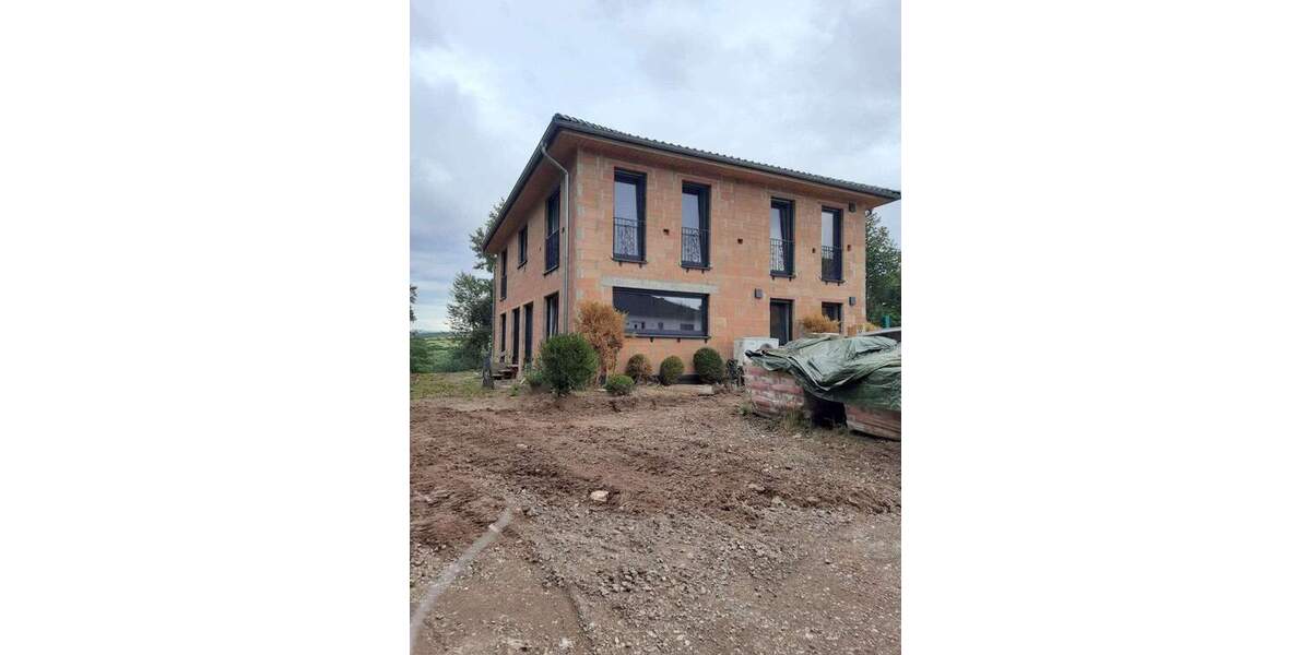 Einfamilienhaus Hilkerode Hilkerode - 8 Zimmer, 196 m&sup2;, 380.000&euro; | Angebot:25692894