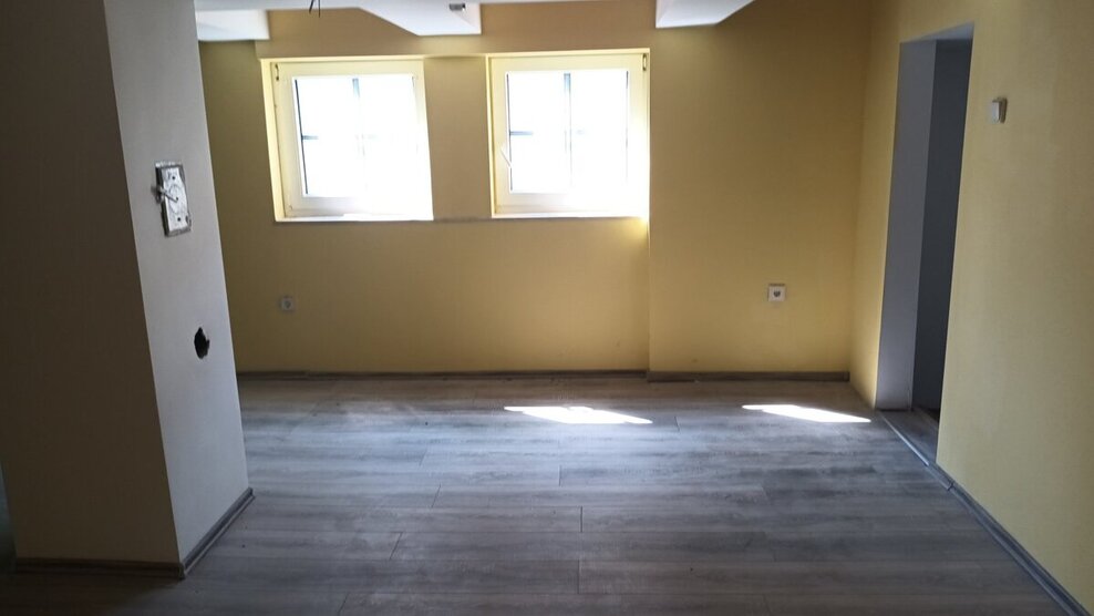 Wesertal-OT, Zweifamilienhaus + Gewerbe 10 zimmer