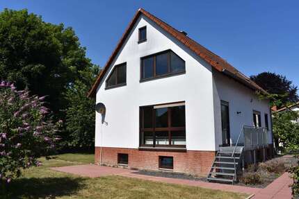 Haus Bovenden - 4 Zimmer, 169 m&sup2;, 375.000&euro; | Angebot:26031399