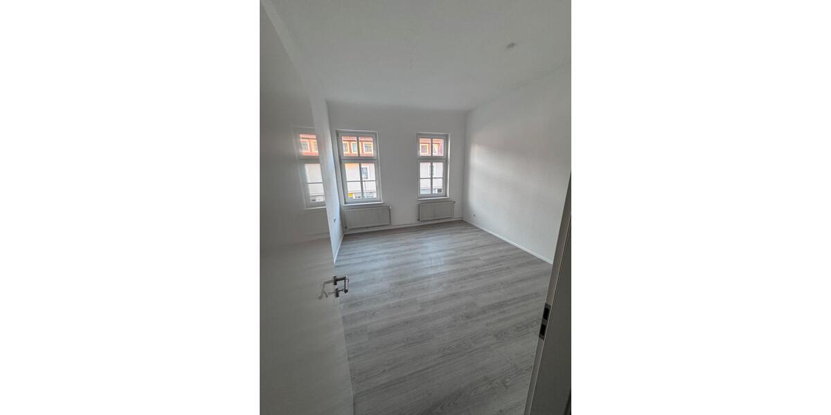 Etagenwohnung Dransfeld - 4 Zimmer, 132 m&sup2;, 1.050&euro; | Angebot:25636368