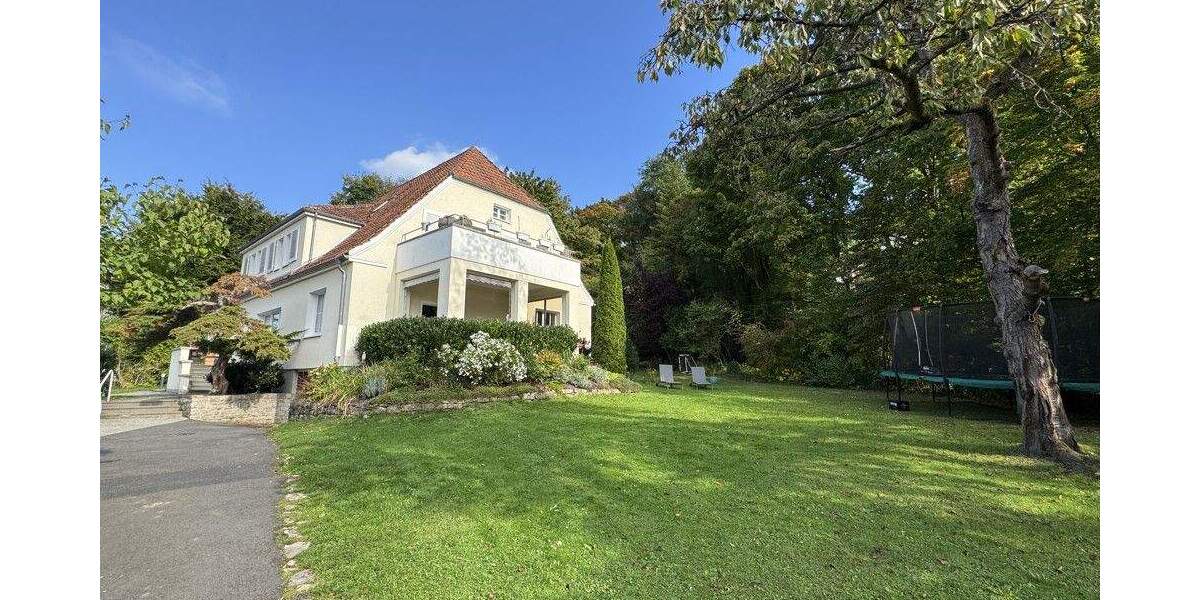 Etagenwohnung Göttingen Oststadt - 6 Zimmer, 184 m&sup2;, 2.430&euro; | Angebot:25736769