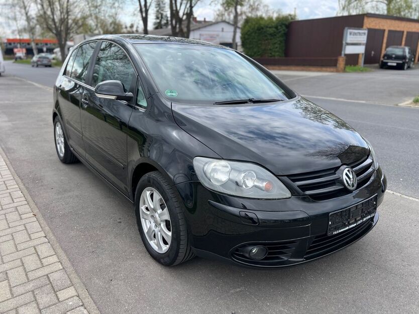 VW Golf 133.742 km 4.990 € Göttingen 37079