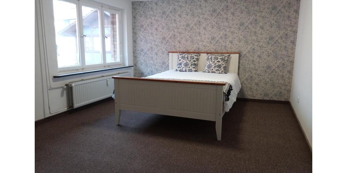 Etagenwohnung Uslar - 5 Zimmer, 125 m&sup2;, 550&euro; | Angebot:25637501