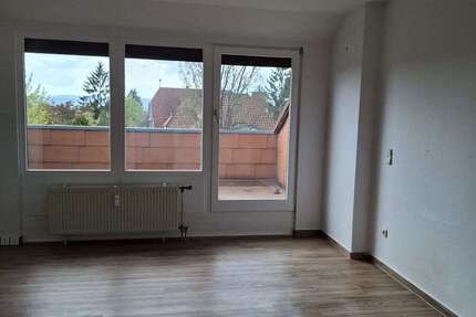 Wohnung Göttingen Oststadt - 3 Zimmer, 93 m&sup2;, 1.100&euro; | Angebot:26356709