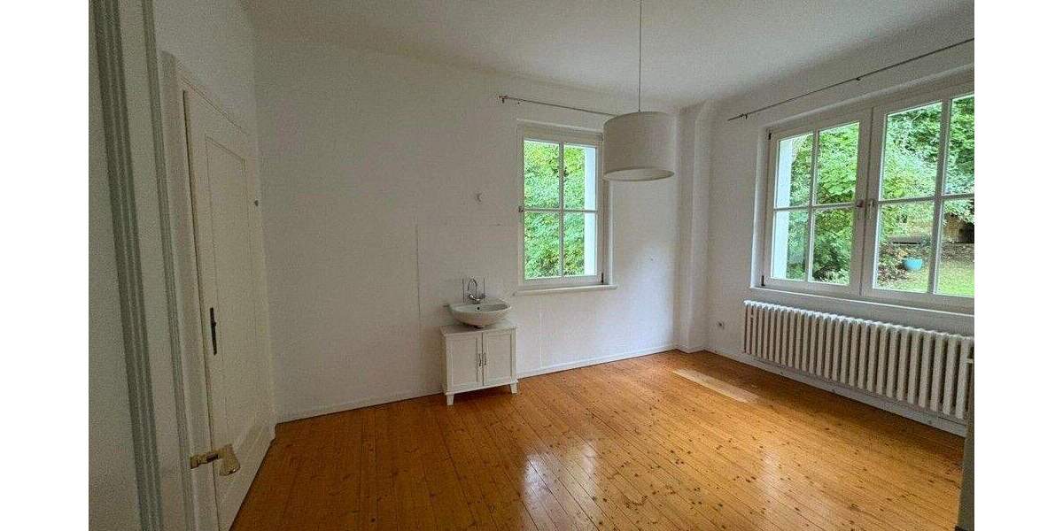 Etagenwohnung Göttingen Oststadt - 6 Zimmer, 184 m&sup2;, 2.430&euro; | Angebot:25736769