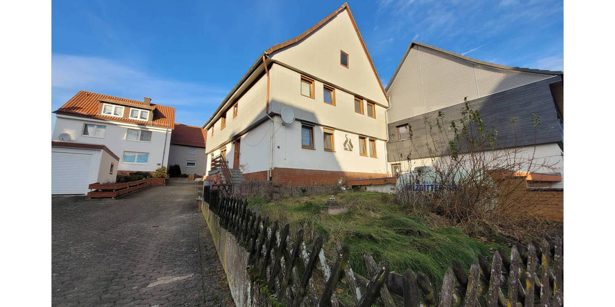 Mehrfamilienhaus, Wohnhaus Krebeck - 6 Zimmer, 176 m&sup2;, 39.000&euro; | Angebot:25696050