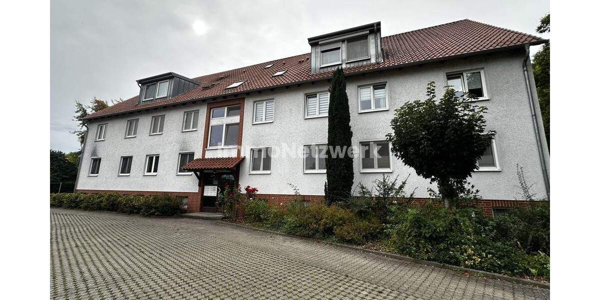 Großzügige, helle Wohnung mit durchdachtem Grundriss in ruhiger Lage mit Südwestbalkon, großes Bad 2 zimmer