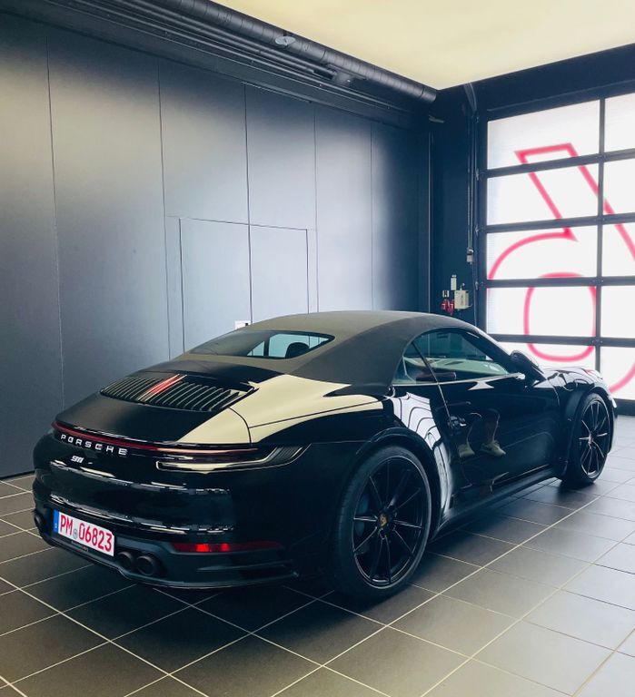 992
