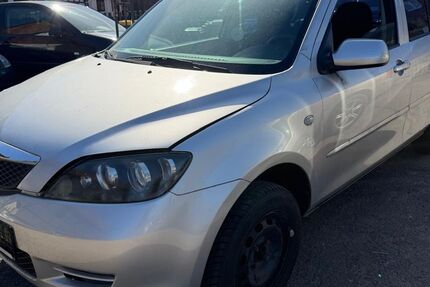 Mazda 2 204.000 km 2.559 &euro; Göttingen 37079