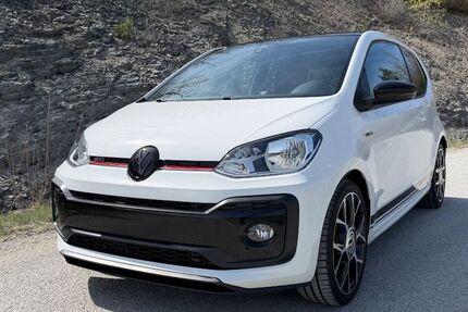 VW up! 24.736 km 14.989 &euro; Moringen 37186