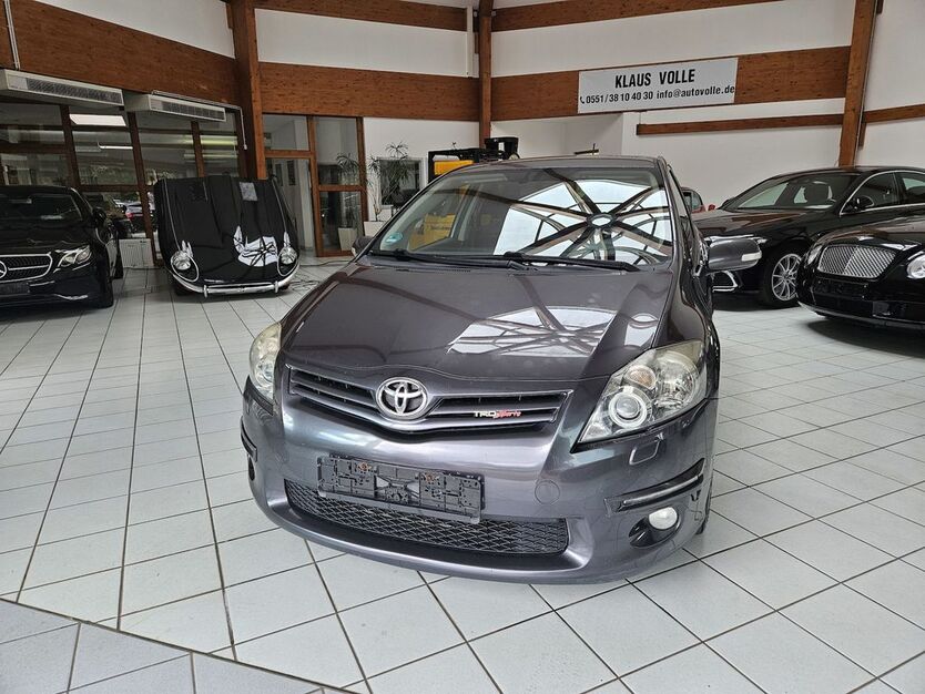 Toyota Auris 227.869 km 4.250 € Göttingen 37079