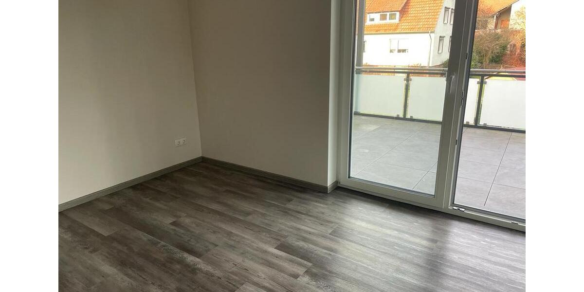 Dachgeschoßwohnung Bovenden - 3 Zimmer, 81 m&sup2;, 970&euro; | Angebot:26403845