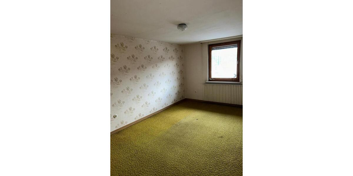 Haus mit zwei Wohnungen- Alles unter einem Dach. 9 zimmer