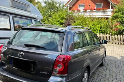 Toyota Avensis 148.000 km 4.700 &euro; Göttingen 37083