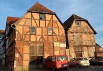 Historische Fachwerkscheune mit viel Potenzial – zentral gelegen