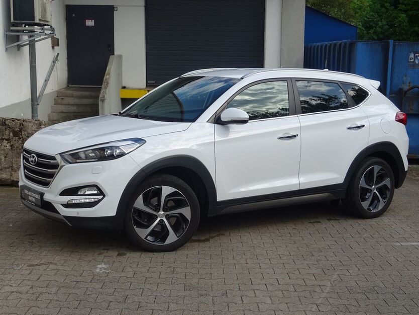 Hyundai TUCSON 124.000 km 16.499 € Osterode am Harz 37520