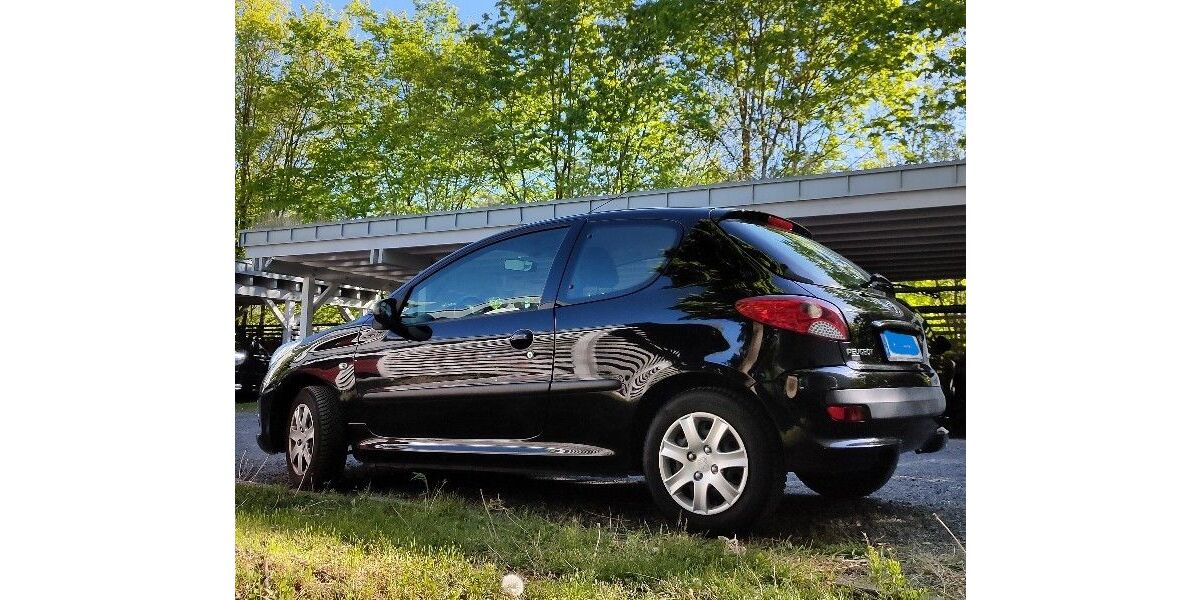 Peugeot 206 97.500 km 1.700 &euro; Göttingen 37085