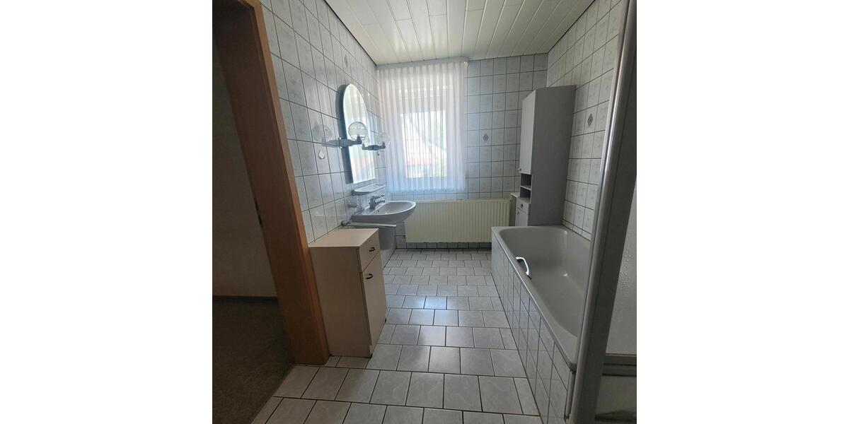 Mehrfamilienhaus, Wohnhaus Hattorf am Harz - 15 Zimmer, 400 m&sup2;, 339.000&euro; | Angebot:27269913