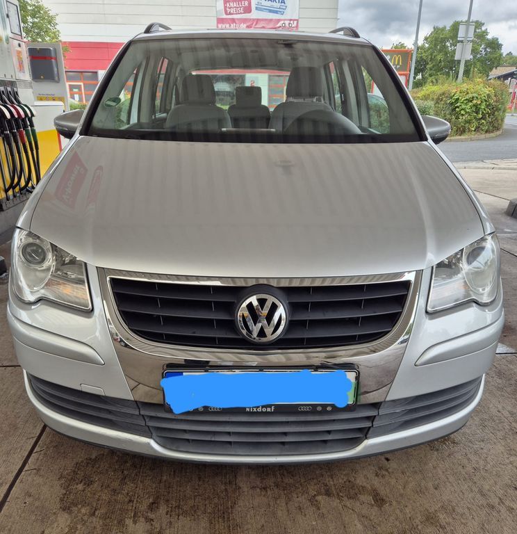 VW Touran 170.000 km 6.350 € Goettingen 37081