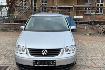 VW Touran 179.864 km 700 € BOVENDEN-GÖTTINGEN 37120