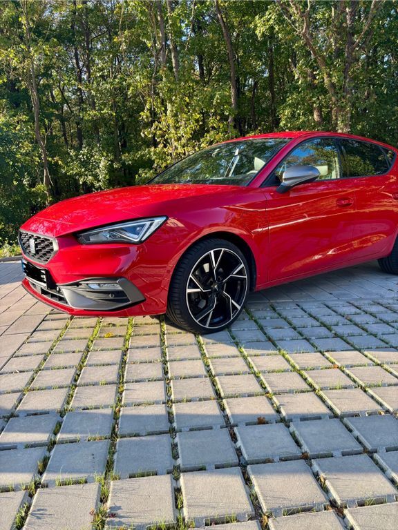 Seat Leon 71.250 km 18.500 € Göttingen 37075