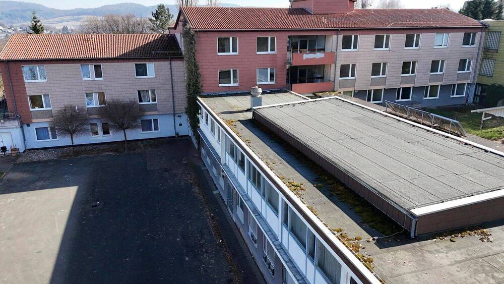 Mehrfamilienhaus, Wohnhaus Witzenhausen - 5 Zimmer, 1 m&sup2;, 191.000&euro; | Angebot:26155333