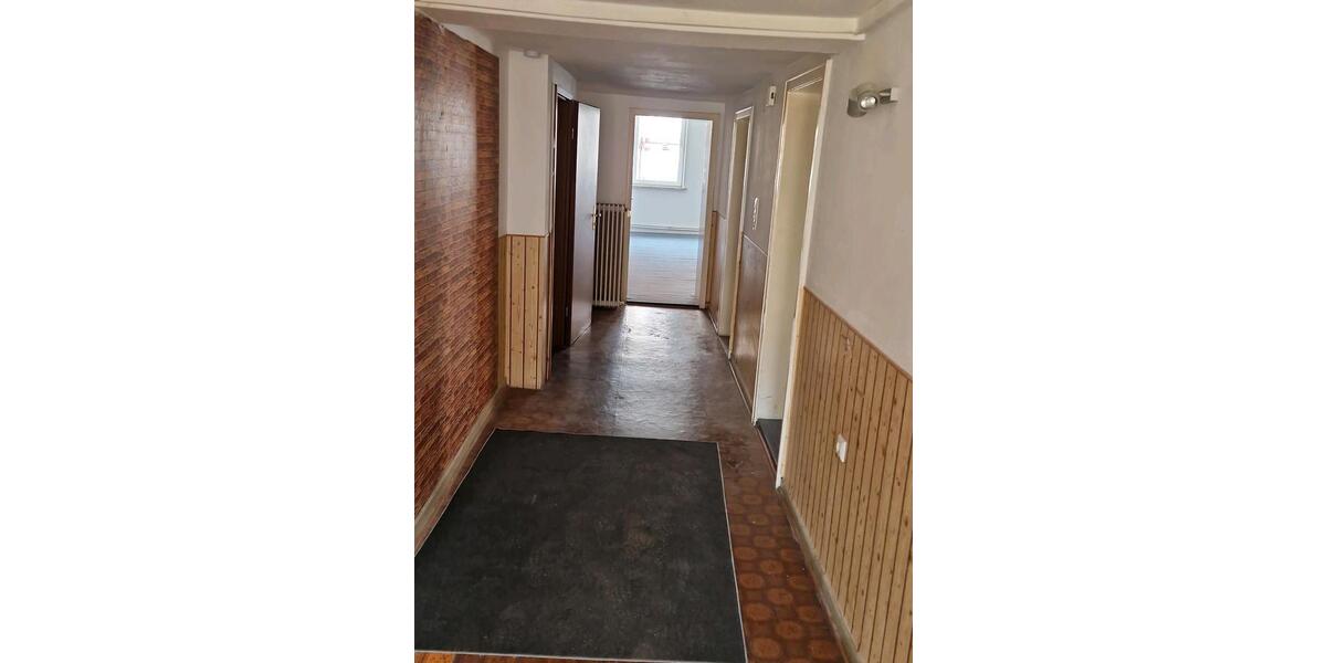 Etagenwohnung Hann. Münden - 7 Zimmer, 200 m&sup2;, 950&euro; | Angebot:26412515