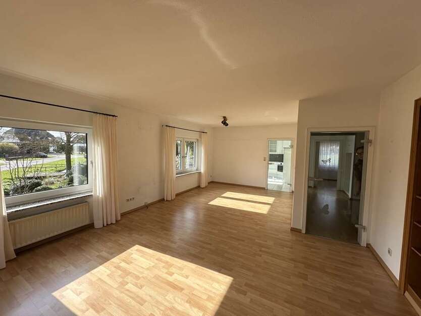 Haus zum Mieten in Osterode am Harz Dorste 1.290 € 145 m²