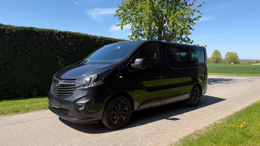 Opel Vivaro 146.600 km 12.990 &euro; Bovenden 37120