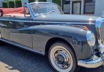 Mercedes-Benz 300 2.774 km 230.000 &euro; Warszawa 