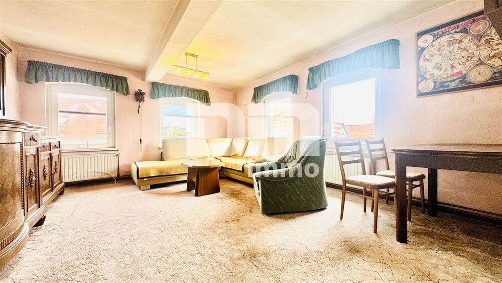 Großzügiges Einfamilienhaus mit moderner Heizung + Kachelofen in Arenshausen - Einfamilienhaus Arenshausen | Angebot:27055117