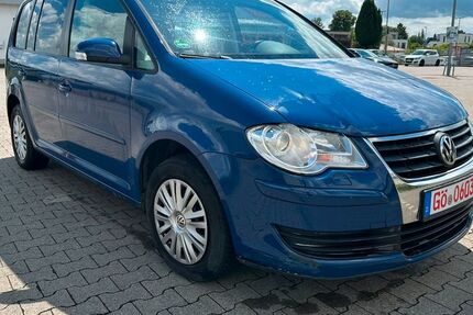 VW Touran 331.000 km 2.399 &euro; Rosdorf 37124