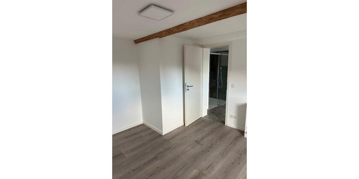 Dachgeschoßwohnung Bovenden - 2 Zimmer, 62 m&sup2;, 800&euro; | Angebot:26051411