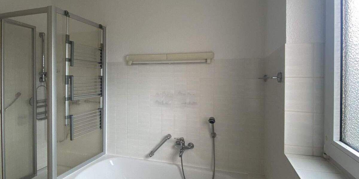 Große drei Zimmerwohnung mit wunderschöner Aussicht 3 zimmer