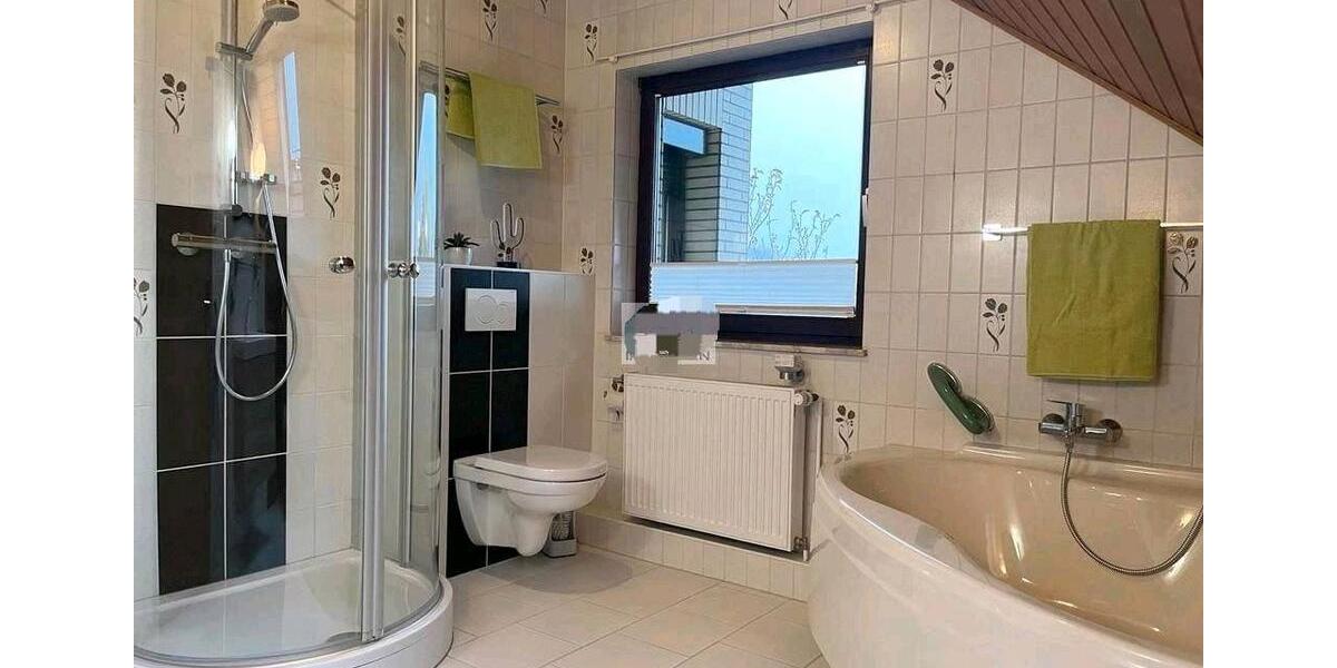 Dachgeschoßwohnung Dransfeld - 3 Zimmer, 83 m&sup2;, 750&euro; | Angebot:26288970