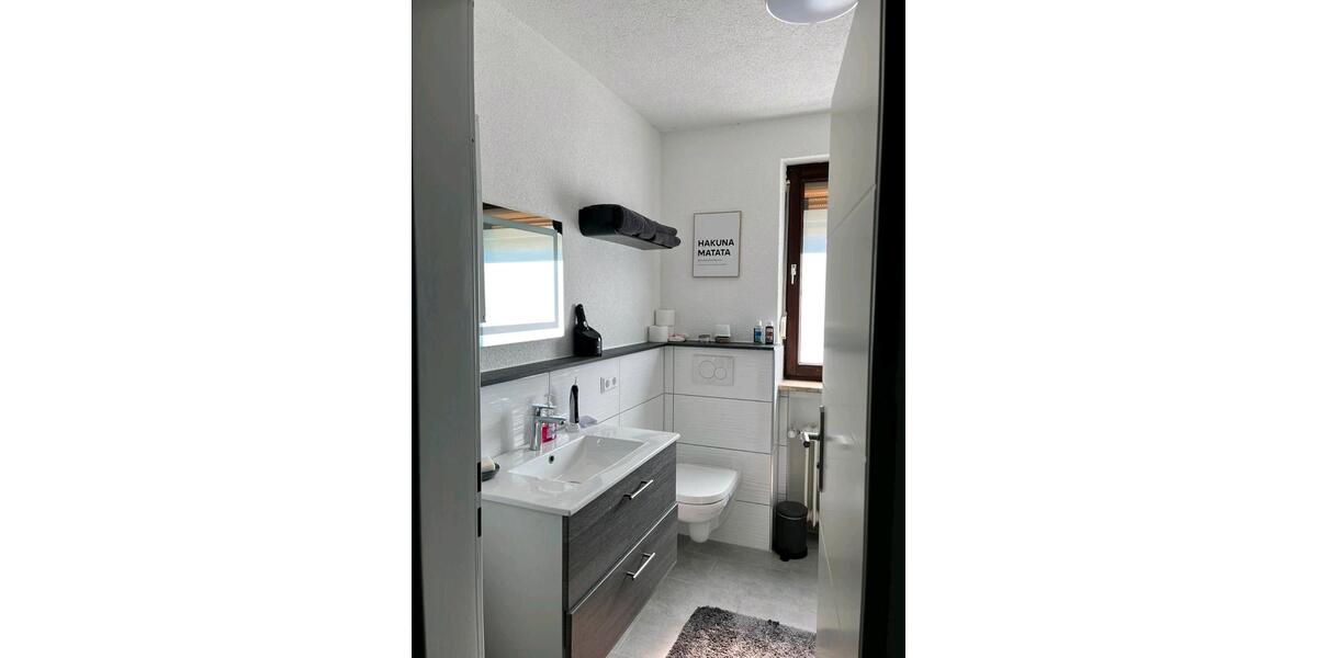 Schönes großes 2 Familienhaus in Reyershausen zu verkaufen zimmer