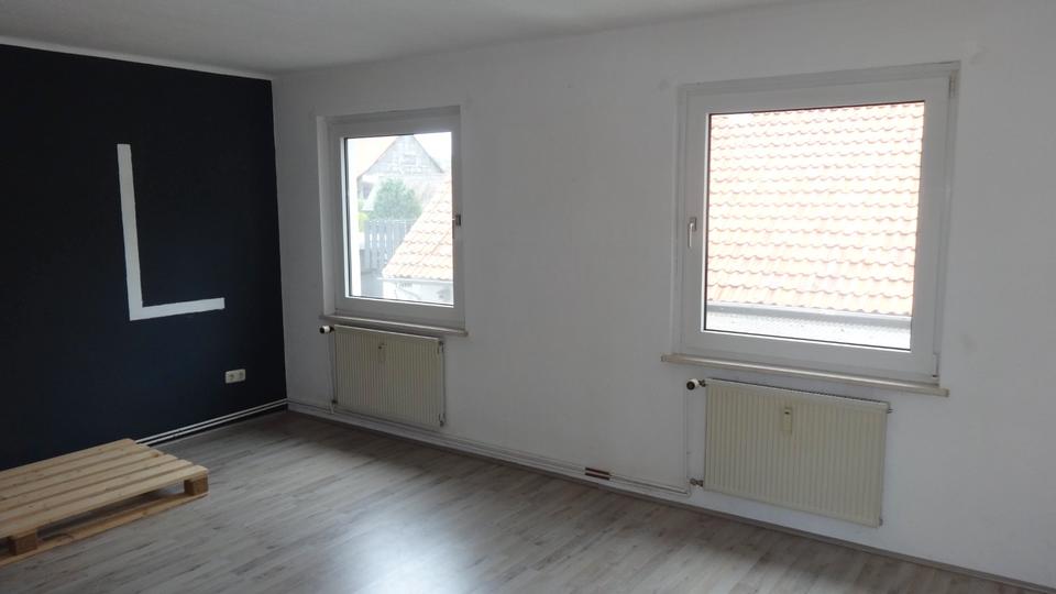 Etagenwohnung Hardegsen - 4 Zimmer, 87 m&sup2;, 400&euro; | Angebot:26236419