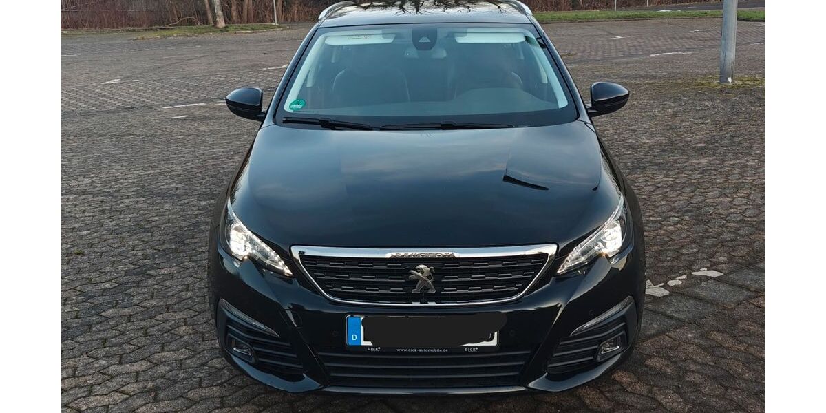 Peugeot 308 195.000 km 6.700 &euro; Bad Sooden Allendorf 37242